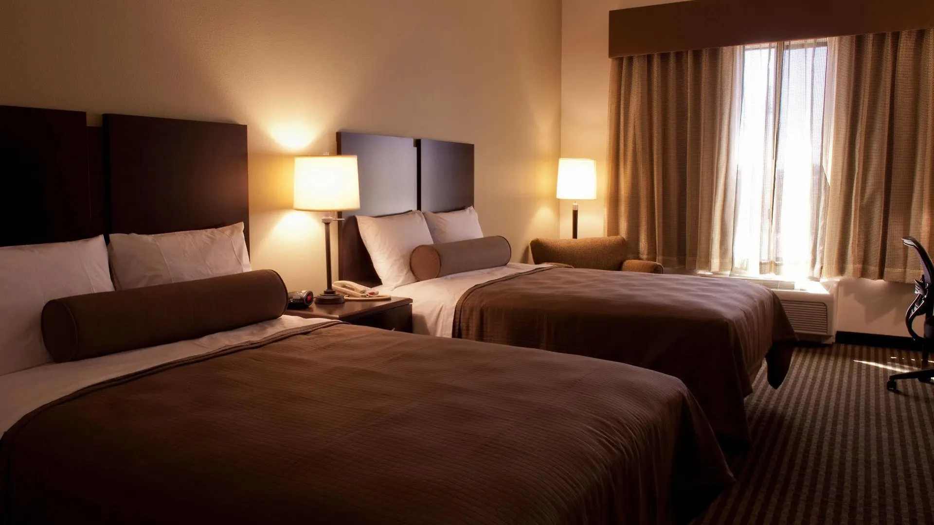 *** Hotel Spark By Hilton Phoenix East Mesa USA